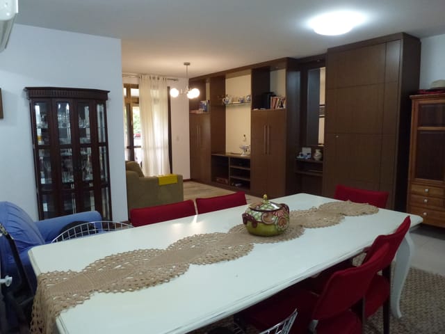 Apartamento com 125m² 3 quartos e 2 banheiros, à venda, no bairro Jurerê em Florianópolis
