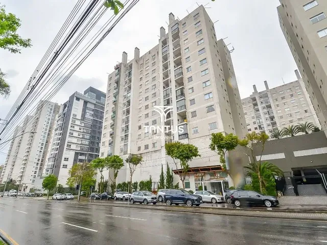 Apartamento 2 quartos e 2 banheiros, para alugar, no bairro Boa Vista em Curitiba