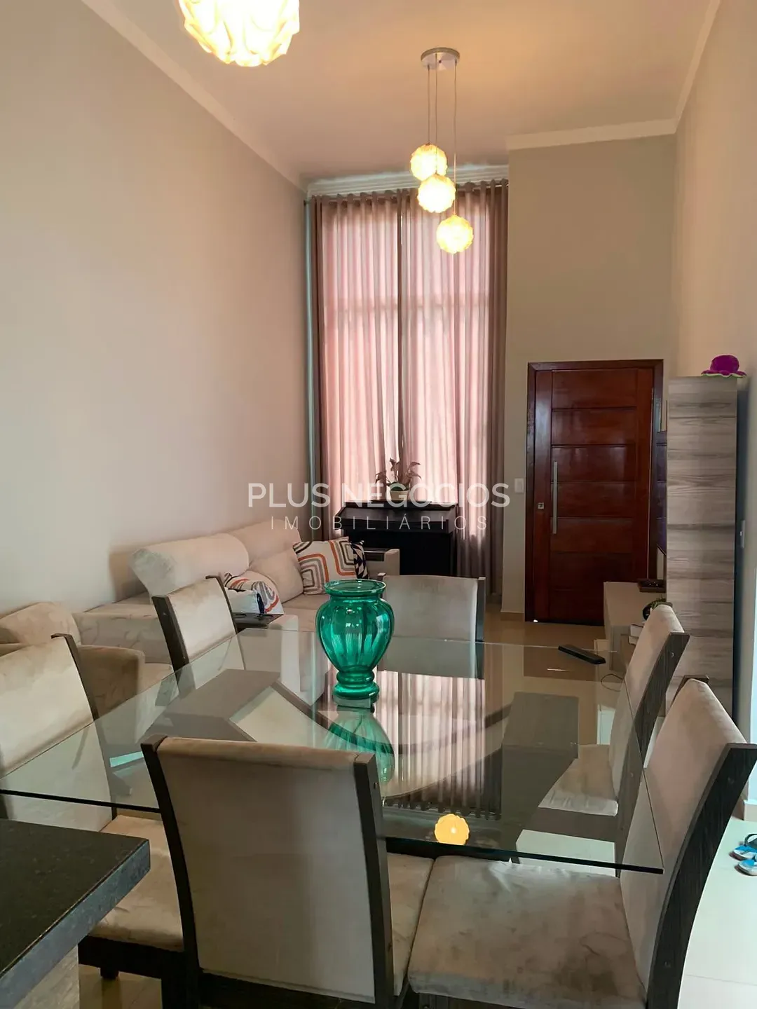 Casa, 2 quartos, 68 m² - Foto 1