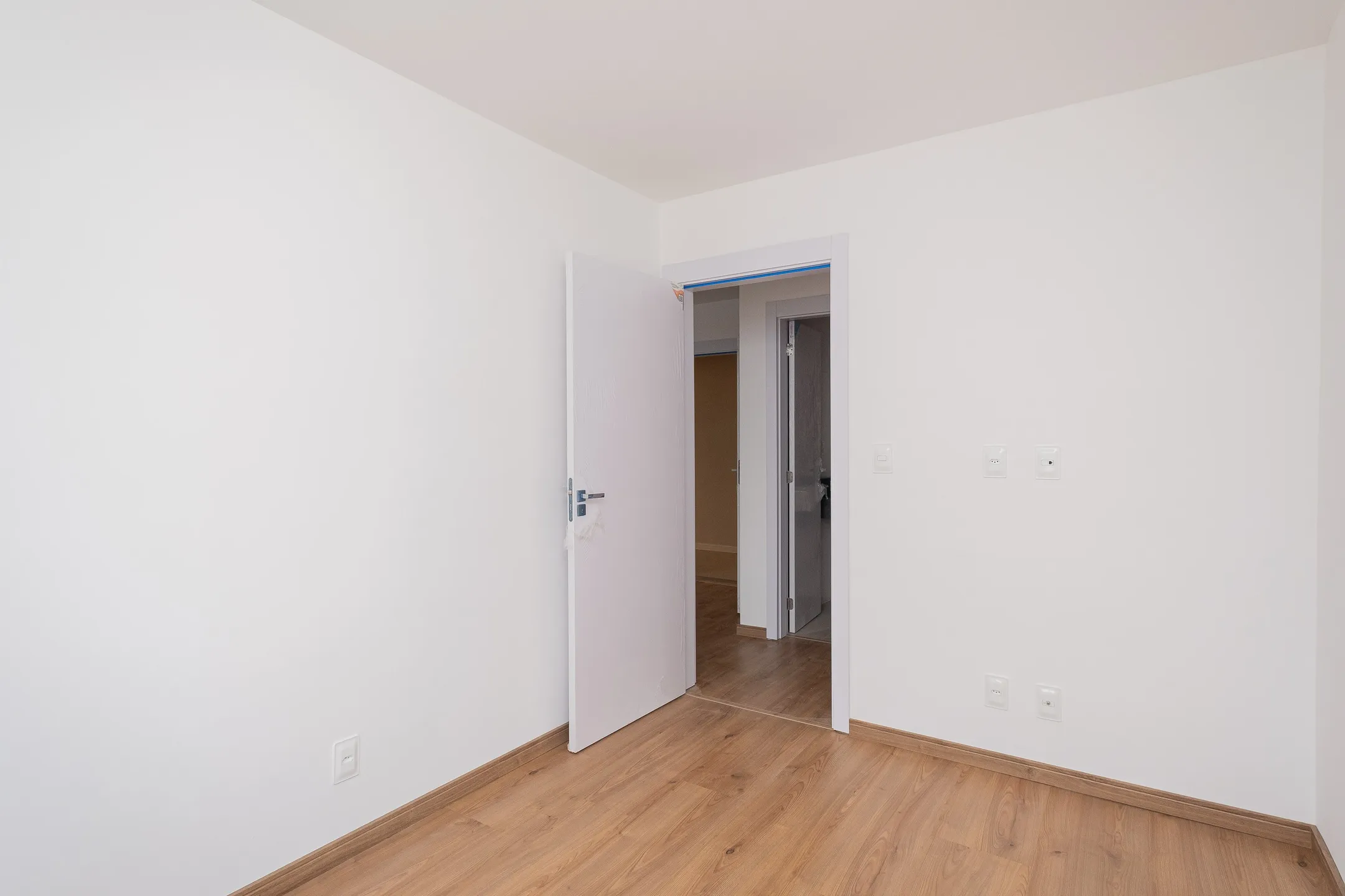 Apartamento à venda no Smart Connection, Areal - 62 m², 2 quartos (sendo 1 suíte), andar alto, sacada com churrasqueira e 2 vagas. - 6