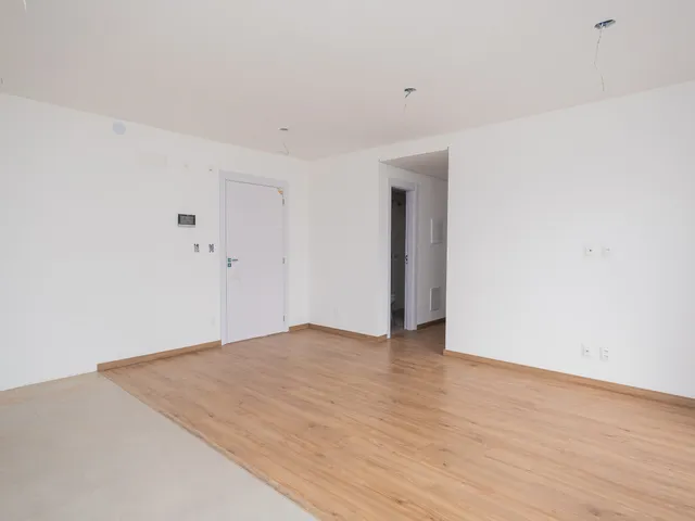 Apartamento 2 quartos e 2 banheiros, à venda, no bairro Areal em Pelotas