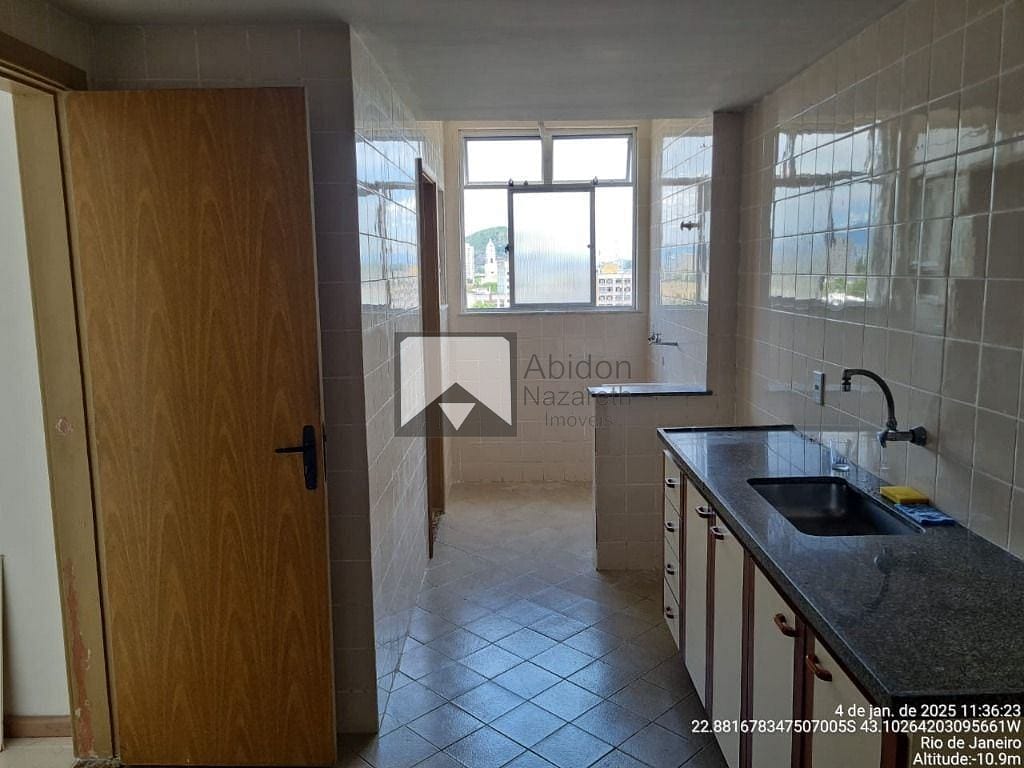 Apartamento à venda com 2 quartos, 80m² - Foto 34