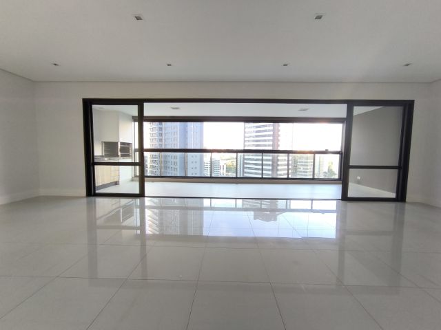 Apartamento com 264m² 3 quartos e 5 banheiros, para alugar, no bairro Gleba Fazenda Palhano em Londrina