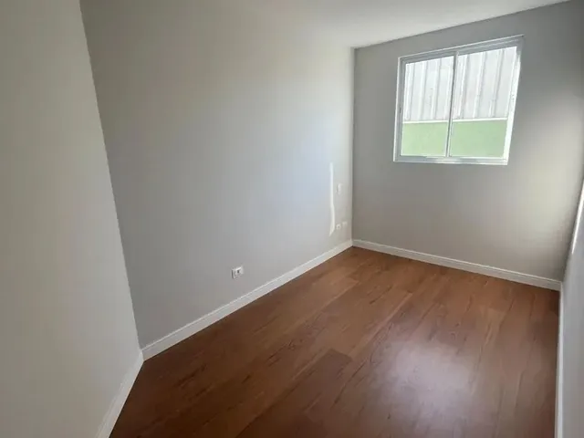 Apartamento 2 quartos e 1 banheiro, para alugar, no bairro Cruzeiro em São José Dos Pinhais