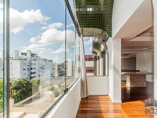 Apartamento 3 quartos e 6 banheiros, à venda, no bairro Centro em Pelotas