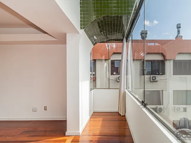 Apartamento 3 quartos e 6 banheiros, à venda, no bairro Centro em Pelotas
