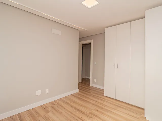 Apartamento 3 quartos e 4 banheiros, à venda, no bairro São Gonçalo em Pelotas