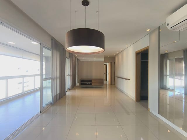 Apartamento com 229m² 3 quartos e 4 banheiros, para alugar, no bairro Gleba Fazenda Palhano em Londrina