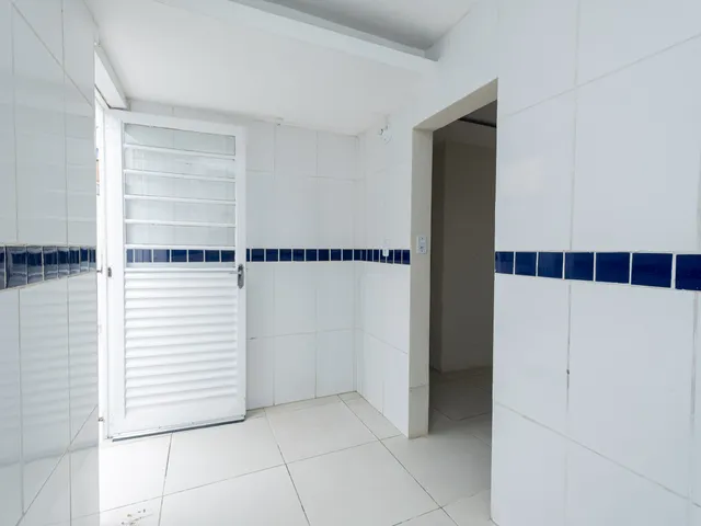 Apartamento 2 quartos e 1 banheiro, para alugar, no bairro Três Vendas em Pelotas