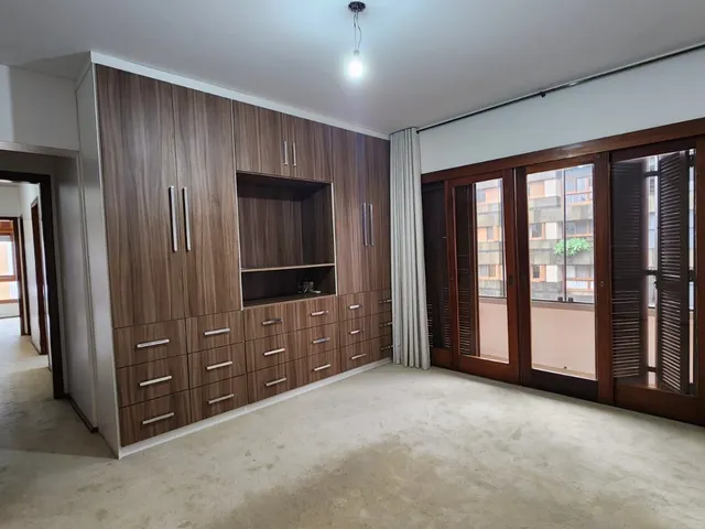 Apartamento com 181m² 3 quartos e 3 banheiros, à venda, no bairro Centro em Pelotas