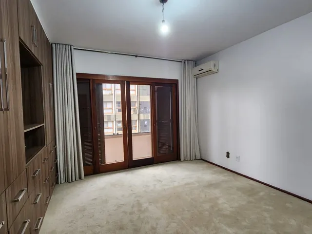 Apartamento com 181m² 3 quartos e 3 banheiros, à venda, no bairro Centro em Pelotas