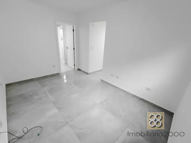 Apartamento 2 quartos e 1 banheiro, para alugar, no bairro Portão em Curitiba