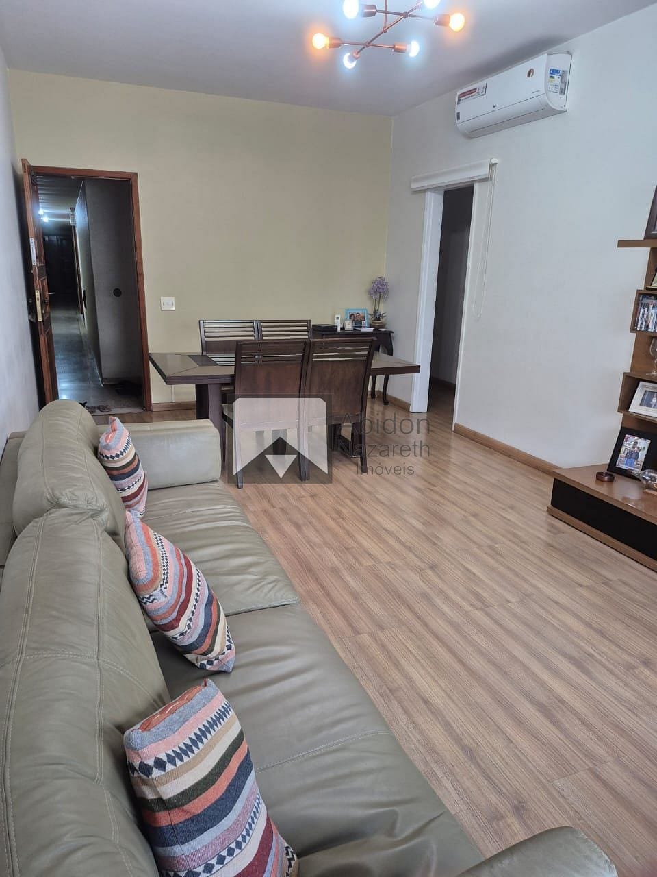 Apartamento à venda com 3 quartos, 110m² - Foto 1