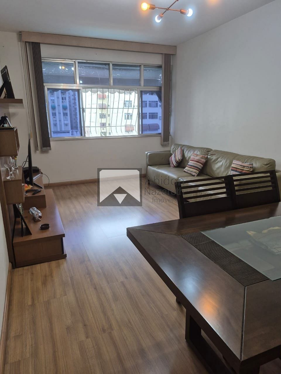 Apartamento à venda com 3 quartos, 110m² - Foto 3