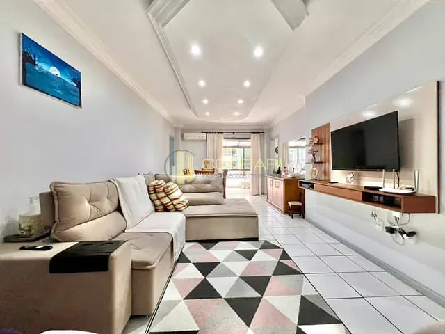 Apartamento 3 quartos e 2 banheiros, para alugar, no bairro Meia Praia em Itapema
