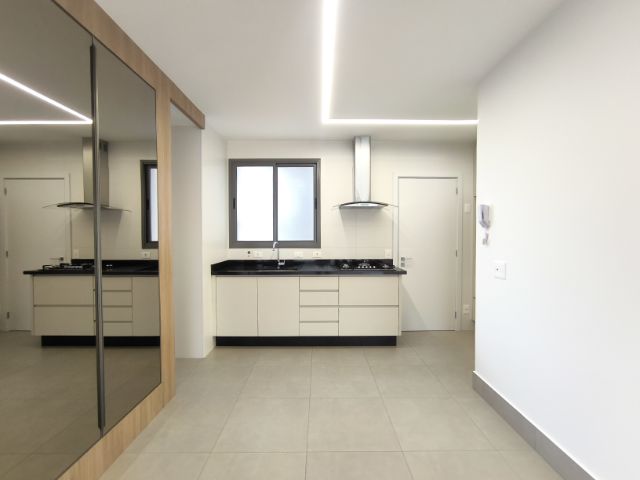 Apartamento 3 quartos e 3 banheiros, para alugar, no bairro Gleba Fazenda Palhano em Londrina
