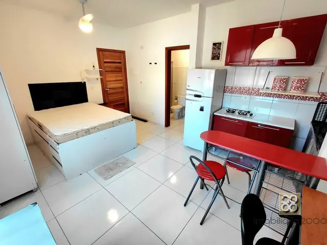 Apartamento 1 quarto e 1 banheiro, para alugar, no bairro Alto Da Xv em Curitiba