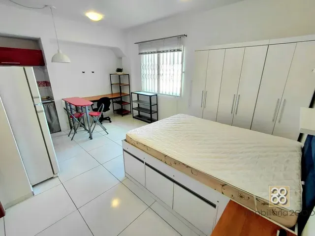 Apartamento 1 quarto e 1 banheiro, para alugar, no bairro Alto Da Xv em Curitiba