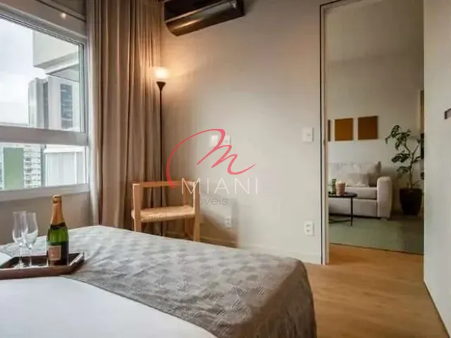 Apartamento 1 quarto e 1 banheiro, à venda ou para alugar, no bairro Pinheiros em São Paulo