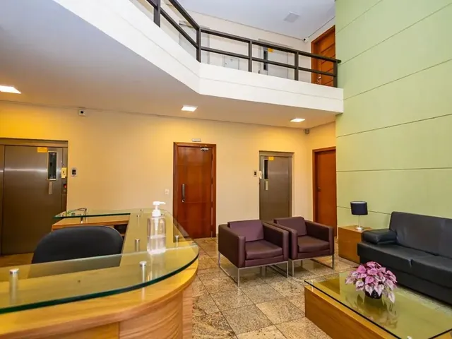 Apartamento 2 quartos e 1 banheiro, para alugar, no bairro Água Verde em Curitiba