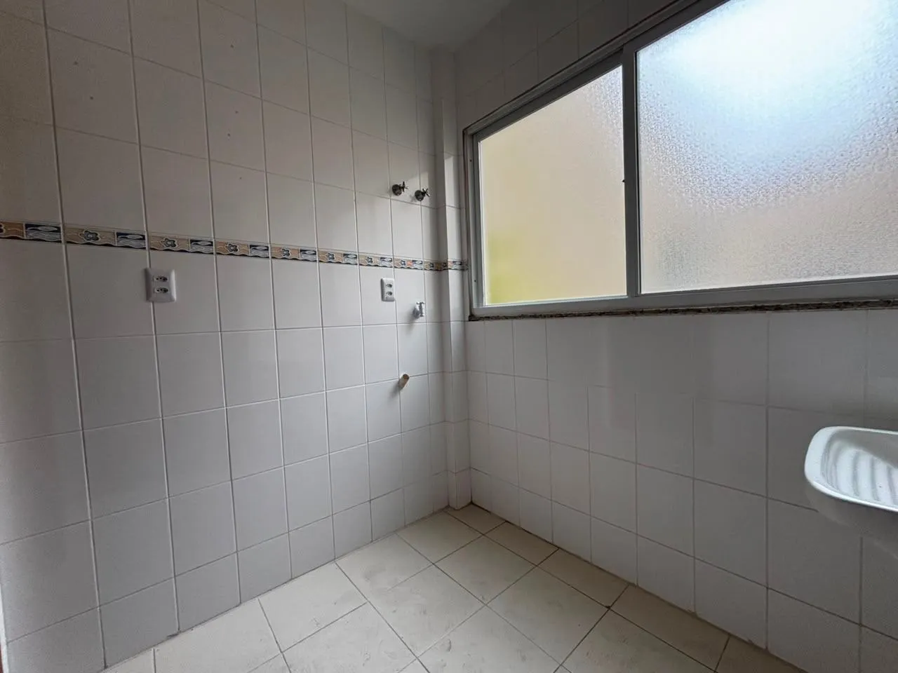 Apartamento à venda no Ary Signorini, Centro - 123 m², 3 quartos (sendo 1 suíte), sacada com sol da tarde e condomínio com elevador. - 8