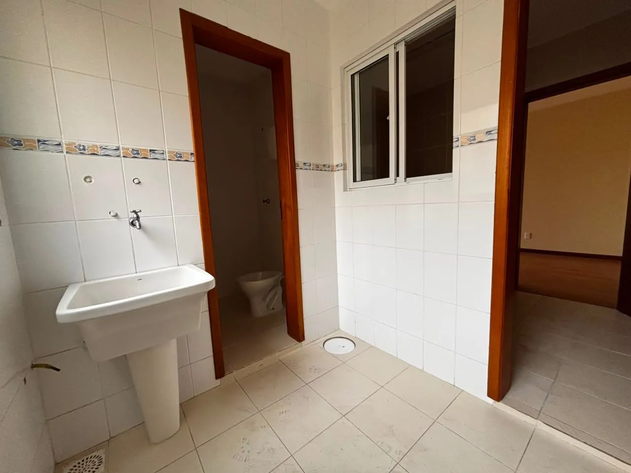Apartamento à venda no Ary Signorini, Centro - 123 m², 3 quartos (sendo 1 suíte), sacada com sol da tarde e condomínio com elevador. - 7