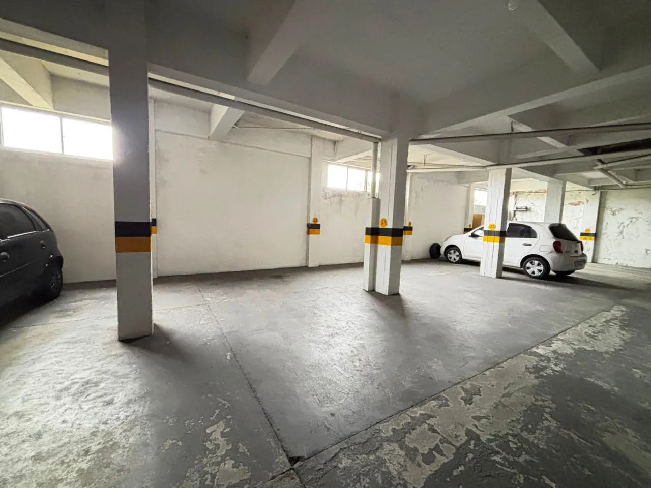 Apartamento à venda no Ary Signorini, Centro - 123 m², 3 quartos (sendo 1 suíte), sacada com sol da tarde e condomínio com elevador. - 15