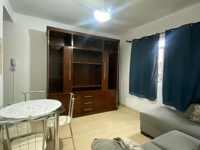 Apartamento 2 quartos e 1 banheiro, para alugar, no bairro Jardim Agari em Londrina