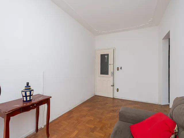Apartamento com 50m² 1 quarto e 1 banheiro, para alugar, no bairro Centro em Pelotas