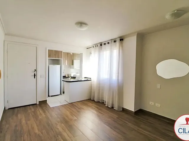 Apartamento 1 quarto e 1 banheiro, para alugar, no bairro Água Verde em Curitiba