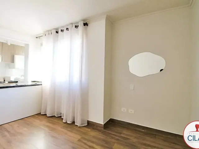 Apartamento 1 quarto e 1 banheiro, para alugar, no bairro Água Verde em Curitiba