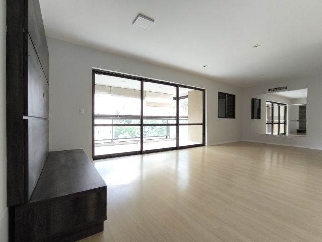 Apartamento com 194m² 3 quartos e 3 banheiros, para alugar, no bairro Gleba Palhano em Londrina