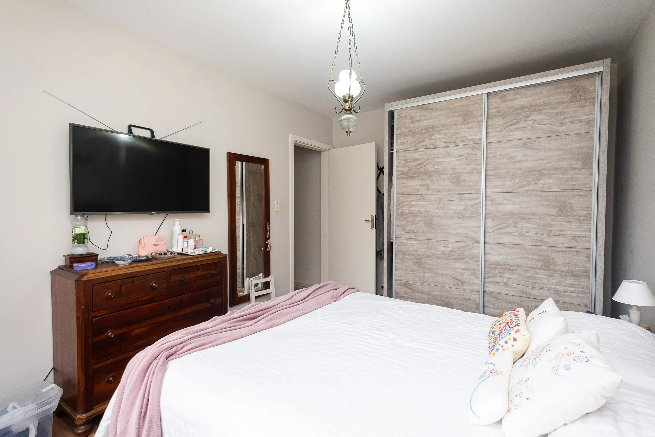 Apartamento à venda na Av. Dom Joaquim, Zona Norte - 113 m², 3 quartos, lareira e orientação norte/oeste. - 12