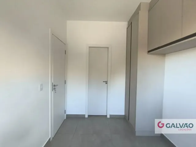 Apartamento para alugar, no bairro Portão em Curitiba