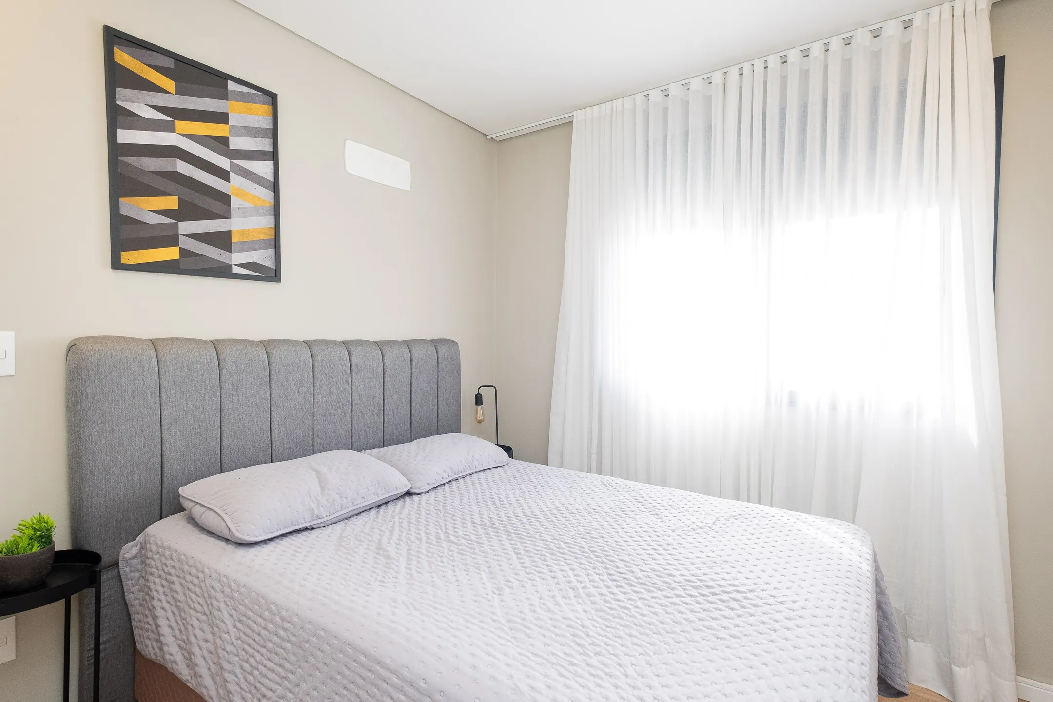 Apartamento mobiliado à venda no Canto, Parque Una - 74 m², 3 quartos (sendo 1 suíte), sofisticação em cada detalhe, com churrasqueira e vaga dupla. - 13
