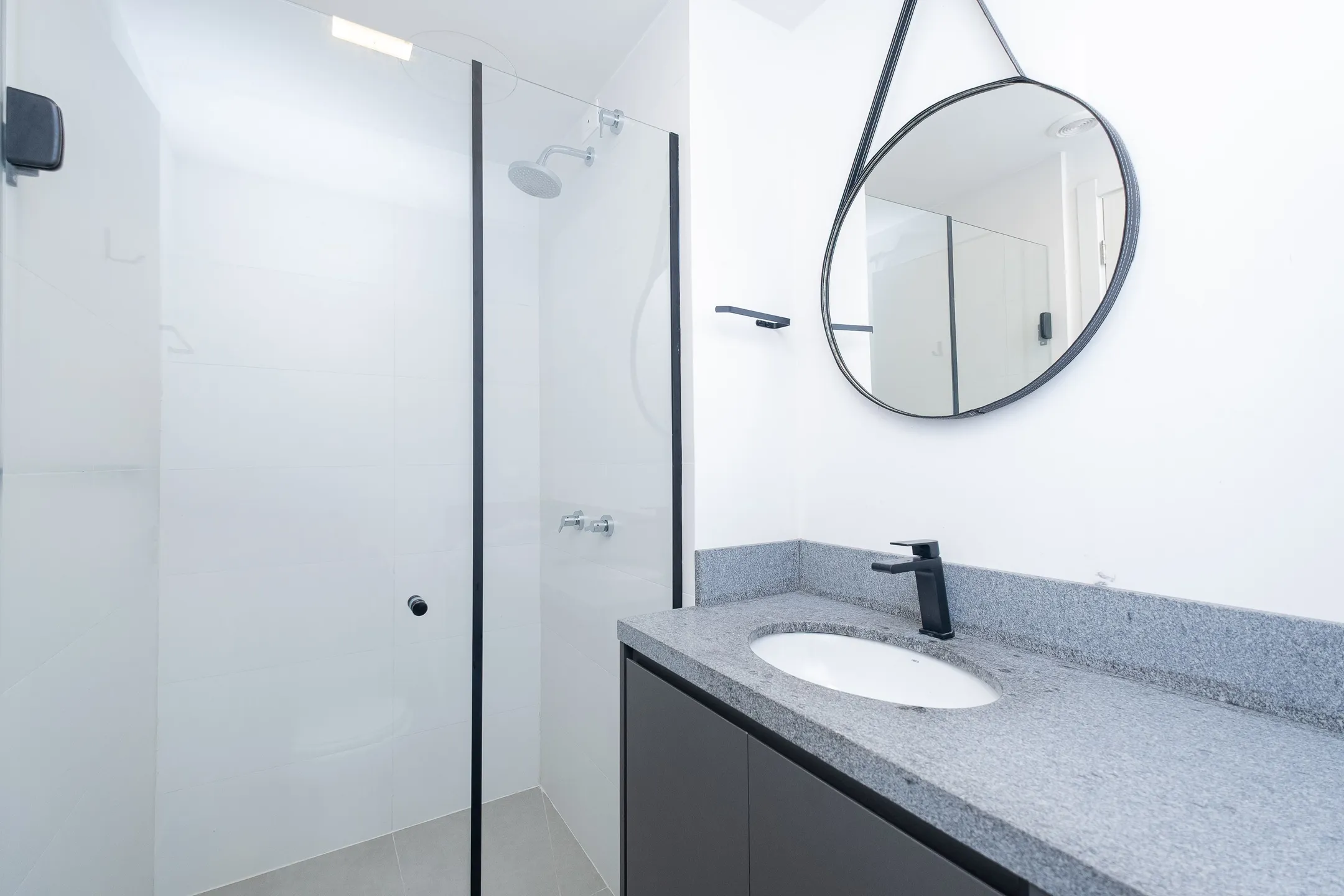 Apartamento mobiliado à venda no Canto, Parque Una - 74 m², 3 quartos (sendo 1 suíte), sofisticação em cada detalhe, com churrasqueira e vaga dupla. - 16