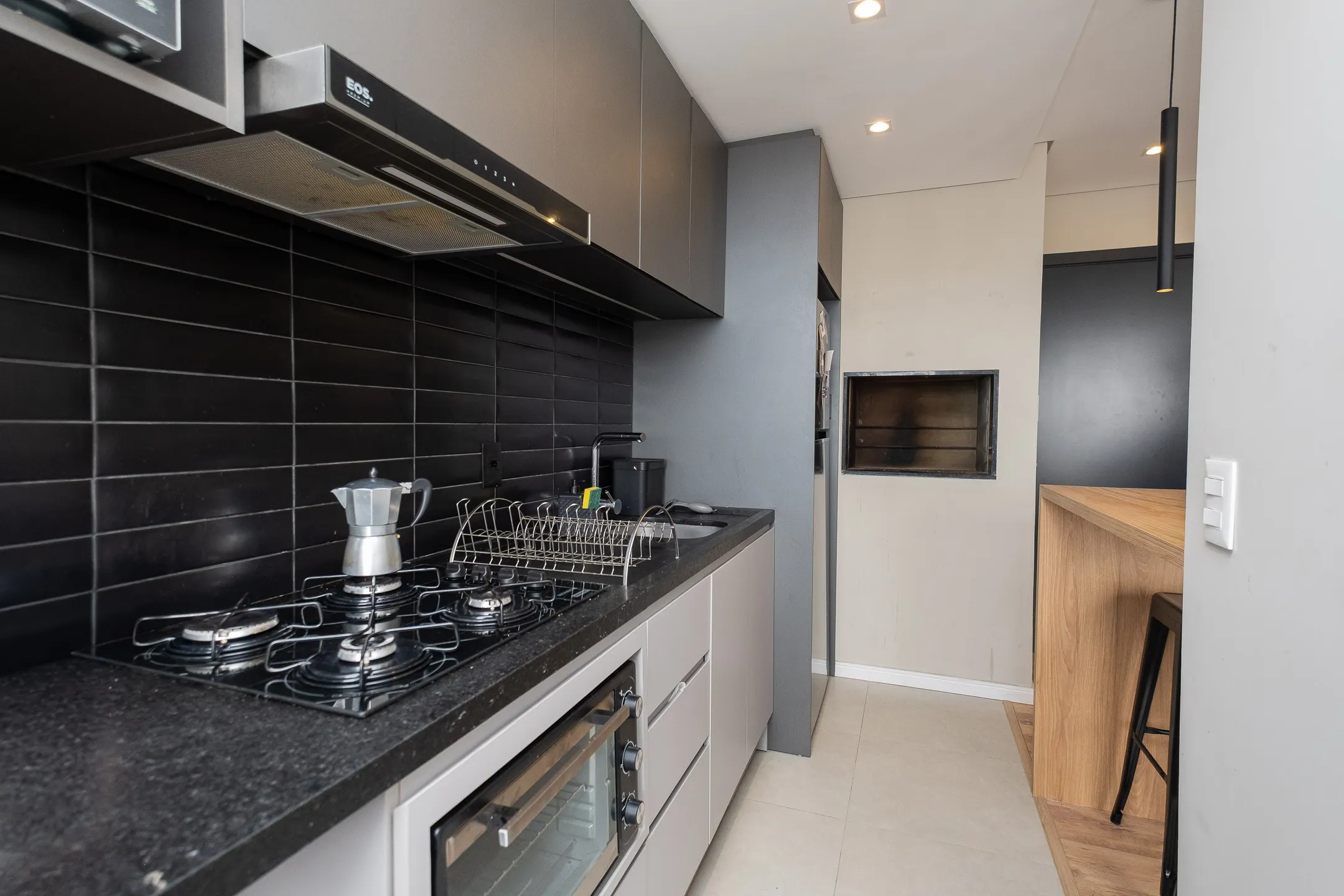 Apartamento mobiliado à venda no Canto, Parque Una - 74 m², 3 quartos (sendo 1 suíte), sofisticação em cada detalhe, com churrasqueira e vaga dupla. - 7