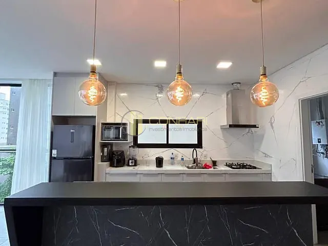 Apartamento 3 quartos e 3 banheiros, para alugar, no bairro Meia Praia em Itapema