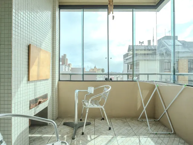 Apartamento 3 quartos e 3 banheiros, à venda, no bairro Centro em Pelotas