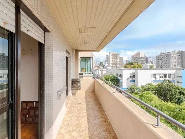 Apartamento 3 quartos e 3 banheiros, à venda, no bairro Centro em Pelotas