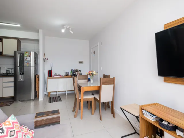 Apartamento com 62m² 2 quartos e 1 banheiro, à venda, no bairro Areal em Pelotas