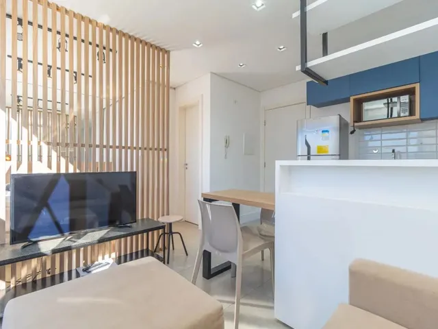 Apartamento 1 quarto e 1 banheiro, para alugar, no bairro Juvevê em Curitiba