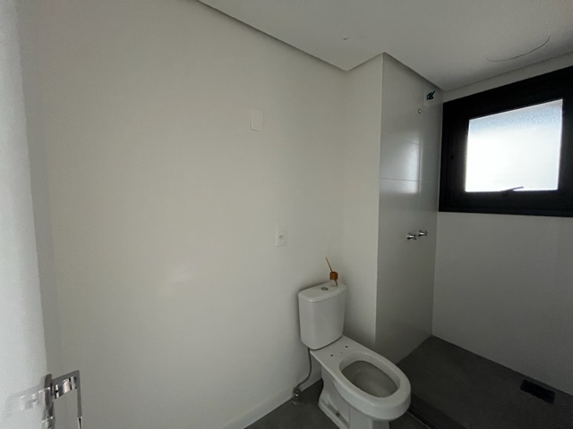 Apartamento 1 quarto e 1 banheiro, à venda, no bairro Parque Una em Pelotas