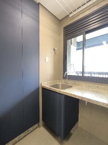 Apartamento 3 quartos e 2 banheiros, para alugar, no bairro Santa Rosa em Londrina