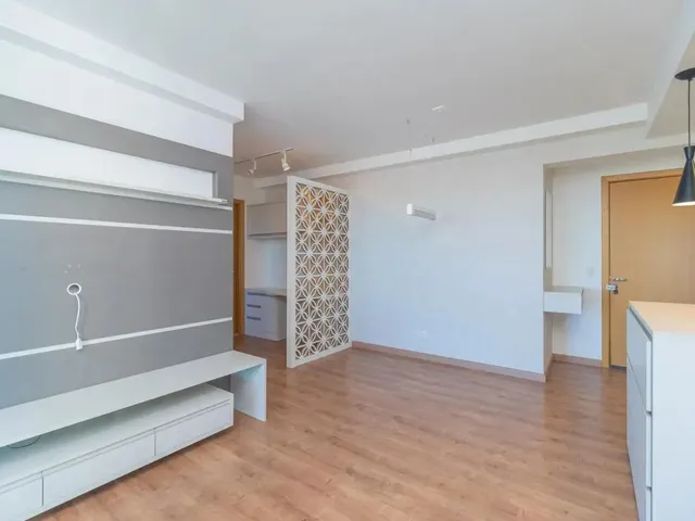 Apartamento 2 quartos e 1 banheiro, para alugar, no bairro Ecoville em Curitiba