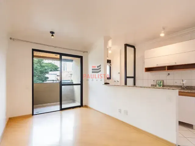 Apartamento 1 quarto e 2 banheiros, à venda, no bairro Mirandópolis em São Paulo