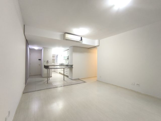 Apartamento 3 quartos e 2 banheiros, para alugar, no bairro Gleba Fazenda Palhano em Londrina