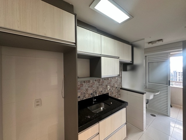 Apartamento com 104m² 3 quartos e 2 banheiros, para alugar, no bairro Santa Rosa em Londrina