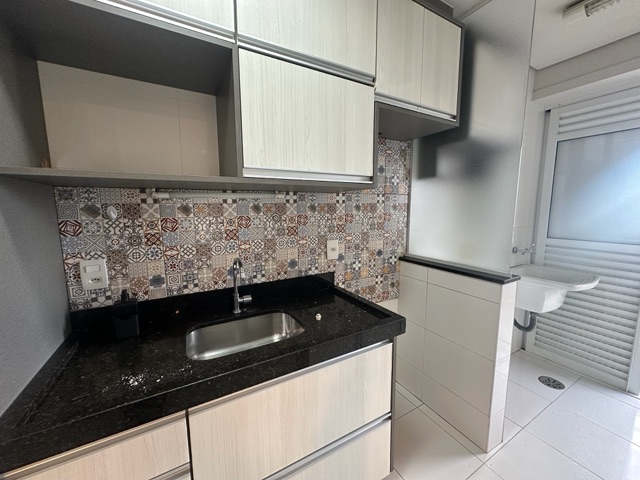 Apartamento com 104m² 3 quartos e 2 banheiros, para alugar, no bairro Santa Rosa em Londrina