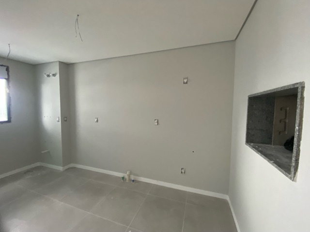 Apartamento 2 quartos e 1 banheiro, à venda, no bairro São Gonçalo em Pelotas